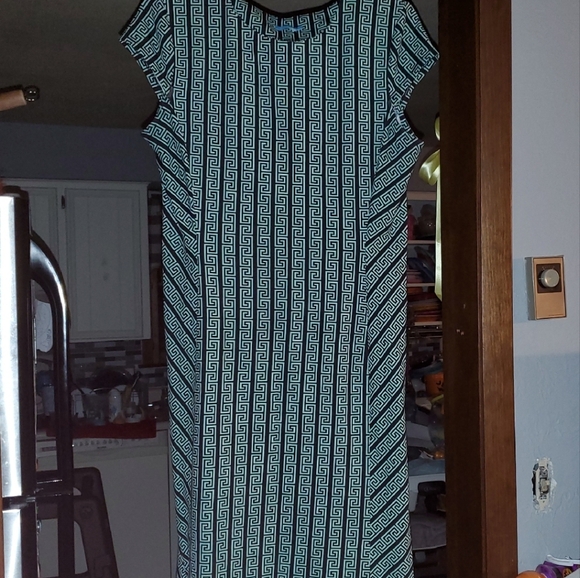 J. McLaughlin Dresses & Skirts - J. McLaughlin Black and White Maze Dress